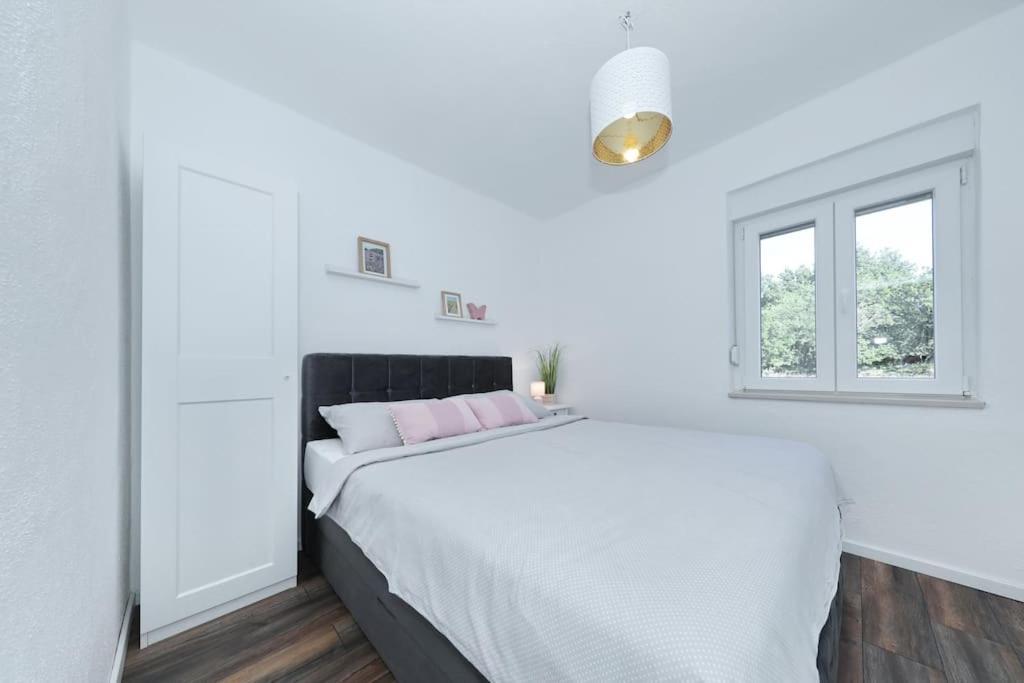 Holiday House Aurora Borealis Ervenik Екстер'єр фото