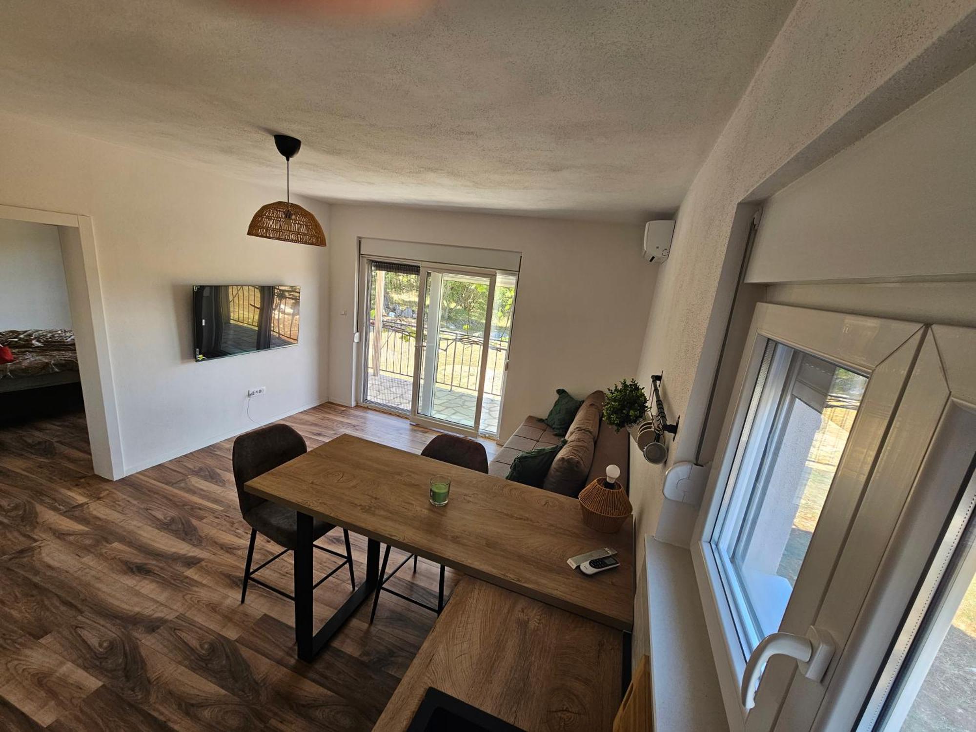 Holiday House Aurora Borealis Ervenik Екстер'єр фото